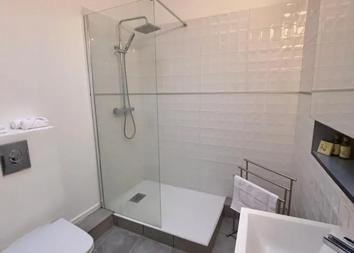 T2 Vieux Port D'ajaccio